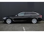 BMW 5-Serie Touring 530e luxury line|Luchtvering|Apple CarPlay|trekhaak|Stoelverwarming|
