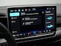 Volkswagen Golf 1.5 eTSI 115 pk DSG R-Line Edition | LED Plus koplampen | Sportonderstel | Achteruitrijcamera | Adaptive Cruise | Stoel-/stuurverwarming | Carplay