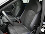 Volkswagen Golf 1.5 eTSI 115 pk DSG R-Line Edition | LED Plus koplampen | Sportonderstel | Achteruitrijcamera | Adaptive Cruise | Stoel-/stuurverwarming | Carplay
