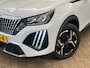 Peugeot 2008 1.2 PureTech Allure Clima | Cruise | 17'' Lichtmetalen velgen | Dodehoekbewaking | Camera voor+achter | Apple CarPlay / Android Auto | | Achteruitrijcamera | Airco (automatisch) | Buitenspiegels elektrisch verstel- en verwarmbaar