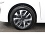 Peugeot 208 1.2 Hybrid 110 e-DCS6 Style Automaat | Nieuw uit voorraad | Navigatie via App | Airco | Cruise Control | Carplay | PDC A | LMV 16 inch