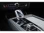 Volvo XC90 T8 Plug-in hybrid AWD Ultra Dark | Trekhaak | Bowers & Wilkins | Luchtvering | 360 Graden Camera | Apple Carplay | Geventileerde Stoelen | BLIS Dodehoekdetectie | Panoramadak | Standkachel