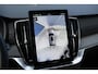 Volvo XC90 T8 Plug-in hybrid AWD Ultra Dark | Trekhaak | Bowers & Wilkins | Luchtvering | 360 Graden Camera | Apple Carplay | Geventileerde Stoelen | BLIS Dodehoekdetectie | Panoramadak | Standkachel