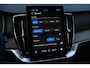 Volvo XC90 T8 Plug-in hybrid AWD Ultra Dark | Trekhaak | Bowers & Wilkins | Luchtvering | 360 Graden Camera | Apple Carplay | Geventileerde Stoelen | BLIS Dodehoekdetectie | Panoramadak | Standkachel