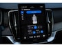 Volvo XC90 T8 Plug-in hybrid AWD Ultra Dark | Trekhaak | Bowers & Wilkins | Luchtvering | 360 Graden Camera | Apple Carplay | Geventileerde Stoelen | BLIS Dodehoekdetectie | Panoramadak | Standkachel