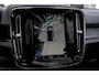 Volvo C40 Single Motor Extended Range Ultimate 82 kWh Automaat | Elektrisch verstelbare stoelen | Harman/ Kardon Audio | Stoel + Stuurverwarming | Nubuck bekleding | Elektrische achterklep | Adaptieve Cruise Control | Panoramadak |