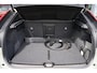 Volvo C40 Single Motor Extended Range Ultimate 82 kWh Automaat | Elektrisch verstelbare stoelen | Harman/ Kardon Audio | Stoel + Stuurverwarming | Nubuck bekleding | Elektrische achterklep | Adaptieve Cruise Control | Panoramadak |