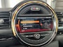 MINI Clubman Mini 2.0 Cooper S Chili | AUTOMAAT | LEDER | SCHUIF/KANTELDAK | CARPLAY/ANDROID | HARMAN/KARDON | NAVI | CRUISE CONTROL | PDC V+A | CLIMATE CONTROL | LMV 18'' | STOELVERWARMING | KEYLESS | LED | BLUETOOTH