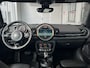 MINI Clubman Mini 2.0 Cooper S Chili | AUTOMAAT | LEDER | SCHUIF/KANTELDAK | CARPLAY/ANDROID | HARMAN/KARDON | NAVI | CRUISE CONTROL | PDC V+A | CLIMATE CONTROL | LMV 18'' | STOELVERWARMING | KEYLESS | LED | BLUETOOTH