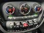 MINI Clubman Mini 2.0 Cooper S Chili | AUTOMAAT | LEDER | SCHUIF/KANTELDAK | CARPLAY/ANDROID | HARMAN/KARDON | NAVI | CRUISE CONTROL | PDC V+A | CLIMATE CONTROL | LMV 18'' | STOELVERWARMING | KEYLESS | LED | BLUETOOTH