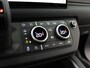 Land Rover Defender 2.0 P300e 110 X-Dynamic HSE | Panoramisch schuifdak | ClearSight camera | Elek. trekhaak | 22'' Wielen | Stoelventilatie |