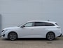 Peugeot 308 SW Allure Pack 1.2 Turbo 130pk | NAVI | 360° CAMERA | AGR-STOEL | STOELVERW. | DODEHOEKBEW. | LM-VELGEN | DRAADLOZE TELEFOONLADER | KEYLESS ENTRY
