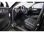 Volvo XC40 1.5 T2 Business Pro | Power Seats | Stoel en Stuurverwarming | Adaptieve Cruise Control | Dode Hoek Detectie | Parkeer Camera |