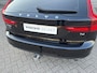 Volvo V90 2.0 T4 Momentum Pro / glazen panoramisch schuif-/kanteldak / Blis / Trekhaak / 18" Velgen /