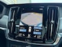 Volvo V90 2.0 T4 Momentum Pro / glazen panoramisch schuif-/kanteldak / Blis / Trekhaak / 18" Velgen /