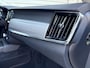 Volvo V90 2.0 T4 Momentum Pro / glazen panoramisch schuif-/kanteldak / Blis / Trekhaak / 18" Velgen /