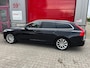 Volvo V90 2.0 T5 254pk 90th Anniversary Edition Automaat / Wegklapbare haak / Leder / 18" LM / Navi / Camera / origineel NL auto /