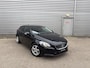 Volvo V40 T2 Momentum / verwarmbare voorstoelen / trekhaak / Xenon /