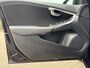Volvo V40 T2 Momentum / verwarmbare voorstoelen / trekhaak / Xenon /