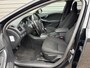 Volvo V40 T2 Momentum / verwarmbare voorstoelen / trekhaak / Xenon /
