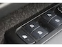 Volvo XC40 Recharge P8 AWD R-Design Pano !