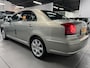 Toyota Avensis 2.0 VVTi Executive CRUISE / NAP / VOL-LEDER