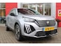 Peugeot 2008 1.2 100PK ALLURE | NAVIGATIE | APPLE CARPLAY/ANDROID AUTO | DAB RADIO | LED | PARKEERSENSOREN | ACHTERUIRIJCAMERA | DODEHOEKDETECTIE | 360° CAMERA | ADAPTIVE CRUISECONTROL | 3D-COCKPIT | ZWARTE DAKRAILS | 17" LICHTMETAAL |