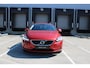Volvo V40 T2 122PK Edition+ | Stoelverwarming | Navigatie | Cruise Control | Parkeersensoren achter | Climate control | LED koplampen