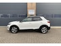 Kia Stonic 1.0 T-GDi MHEV GT-Line Stoel-en-Stuurverwarming | Navigatie | Achteruitrijcamera | Keyless Entry | Gewrapt Two-Tone dak