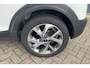 Kia Stonic 1.0 T-GDi MHEV GT-Line Stoel-en-Stuurverwarming | Navigatie | Achteruitrijcamera | Keyless Entry | Gewrapt Two-Tone dak