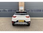 Kia Stonic 1.0 T-GDi MHEV GT-Line Stoel-en-Stuurverwarming | Navigatie | Achteruitrijcamera | Keyless Entry | Gewrapt Two-Tone dak