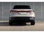 Audi Q8 e-tron 55 quattro Advanced Edition Plus 115 kWh | Panoramadak | Siambeige | Sportstoelen | Leder-Dinamica | Optiek zwart | 22" LM velgen | Stuurverwarming | Tweede laadpunt