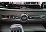 Volvo S90 T8 AWD Plus Dark - LONG RANGE - Luchtvering - Panorama/schuifdak - IntelliSafe Assist & Surround - 360º Camera - Harman/Kardon audio - Adaptieve LED koplampen - Verwarmde voorstoelen, stuur & achterbank - Parkeersensoren voor & achter - Elektr. bedienb. voorstoelen met geheugen - Extra getint glas - 20' LMV