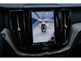 Volvo XC60 T6 AWD Automaat Ultimate Dark | Premium audio by Harman Kardon | Panoramadak met schuif-/kantelfunctie  |  Trekhaak semi-elektrisch | Verwarmbare Voor- En Achterstoelen | Verwarmbaar stuurwiel |  360 Graden Camera | Apple Carplay/Android Auto | Adaptieve Cruise Control | Pre-Conditionering | Dodehoekdetectie Met Correctie | Draadloze Telefoonlader | Elektrisch Verstelbare Stoelen | Keyless Entry | Lederen Bekleding | Stuurwielverwarming