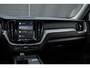 Volvo XC60 T6 AWD Automaat Ultimate Dark | Premium audio by Harman Kardon | Panoramadak met schuif-/kantelfunctie  |  Trekhaak semi-elektrisch | Verwarmbare Voor- En Achterstoelen | Verwarmbaar stuurwiel |  360 Graden Camera | Apple Carplay/Android Auto | Adaptieve Cruise Control | Pre-Conditionering | Dodehoekdetectie Met Correctie | Draadloze Telefoonlader | Elektrisch Verstelbare Stoelen | Keyless Entry | Lederen Bekleding | Stuurwielverwarming
