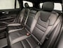 Volvo V60 2.0 T8 Twin Engine AWD R-Design 391Pk Automaat (PANORAMADAK, BLACK EDITION, HEAD-UP DISPLAY, LEDER, MEMORY SEATS, STUUR/STOELVERWARMING, HARMAN/KARODN, 360 CAMERA, ADAPTIVE CRUISE, KEYLESS, NIEUWSTAAT)