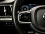 Volvo V60 2.0 T8 Twin Engine AWD R-Design 391Pk Automaat (PANORAMADAK, BLACK EDITION, HEAD-UP DISPLAY, LEDER, MEMORY SEATS, STUUR/STOELVERWARMING, HARMAN/KARODN, 360 CAMERA, ADAPTIVE CRUISE, KEYLESS, NIEUWSTAAT)