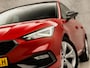 SEAT Leon 1.5 TSI FR Sport (SCHUIFDAK, APPLE CARPLAY, VIRTUAL COCKPIT, CAMERA, STOEL/STUURVERWARMING, KEYLESS, NIEUWE APK, NIEUWSTAAT)