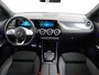 Mercedes-Benz GLA 200 AMG Business Solution | Panorama - Schuifdak | Trekhaak Wegklapbaar | Sfeerverlichting | Achteruitrij Camera | Stoelverwarming Voor | DAB+ Radio