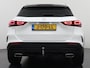 Mercedes-Benz GLA 200 AMG Business Solution | Panorama - Schuifdak | Trekhaak Wegklapbaar | Sfeerverlichting | Achteruitrij Camera | Stoelverwarming Voor | DAB+ Radio