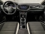 Volkswagen T-Roc 1.5 TSI Sport 150Pk (PANORAMADAK, VIRTUAL COCKPIT, APPLE CARPLAY, STUUR/STOELVERWARMING, LEDER, LED KOPLAMPEN, KEYLESS, ADAPTIVE CRUISE, GETINT GLAS, NIEUWSTAAT)