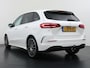 Mercedes-Benz B-klasse 250 e AMG | Trekhaak | Sfeerverlichting | 19" Multispaaks wielen | Achteruitrij Camera | Night Pakket |