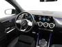 Mercedes-Benz EQA 250 Business Solution AMG 67 kWh Accu | Trekhaak Wegklapbaar | Sfeerverlichting | Alarm klasse 3 | Dodehoekassistent | DAB+ Radio | Night Pakket