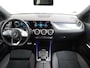 Mercedes-Benz EQA 250 Business Solution AMG 67 kWh Accu | Trekhaak Wegklapbaar | Sfeerverlichting | Alarm klasse 3 | Dodehoekassistent | DAB+ Radio | Night Pakket