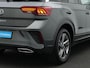 Volkswagen T-Roc 1.5 TSI 150 pk DSG R-Line Edition | Trekhaak | Achteruitrijcamera | Stoelverwarming | Navigatie | Sportonderstel  | Park Assist | 17 inch