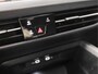 Volkswagen Golf 1.5 TSI Sport (SCHUIFDAK, 4 CILINDER, MEMORY SEATS, HEAD-UP DISPLAY, STUUR/STOELVERWARMING, DYNAMISCHE KNIPPERLICHTEN, SPORTSTOELEN, CAMERA, GETINT GLAS, ALCANTARA, NIEUWE APK, NIEUWSTAAT)