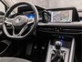 Volkswagen Golf 1.5 TSI Sport (SCHUIFDAK, 4 CILINDER, MEMORY SEATS, HEAD-UP DISPLAY, STUUR/STOELVERWARMING, DYNAMISCHE KNIPPERLICHTEN, SPORTSTOELEN, CAMERA, GETINT GLAS, ALCANTARA, NIEUWE APK, NIEUWSTAAT)