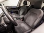 Volkswagen Golf 1.5 TSI Sport (SCHUIFDAK, 4 CILINDER, MEMORY SEATS, HEAD-UP DISPLAY, STUUR/STOELVERWARMING, DYNAMISCHE KNIPPERLICHTEN, SPORTSTOELEN, CAMERA, GETINT GLAS, ALCANTARA, NIEUWE APK, NIEUWSTAAT)