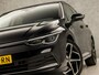 Volkswagen Golf 1.5 TSI Sport (SCHUIFDAK, 4 CILINDER, MEMORY SEATS, HEAD-UP DISPLAY, STUUR/STOELVERWARMING, DYNAMISCHE KNIPPERLICHTEN, SPORTSTOELEN, CAMERA, GETINT GLAS, ALCANTARA, NIEUWE APK, NIEUWSTAAT)