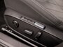 Volkswagen Golf 1.5 TSI Sport (SCHUIFDAK, 4 CILINDER, MEMORY SEATS, HEAD-UP DISPLAY, STUUR/STOELVERWARMING, DYNAMISCHE KNIPPERLICHTEN, SPORTSTOELEN, CAMERA, GETINT GLAS, ALCANTARA, NIEUWE APK, NIEUWSTAAT)